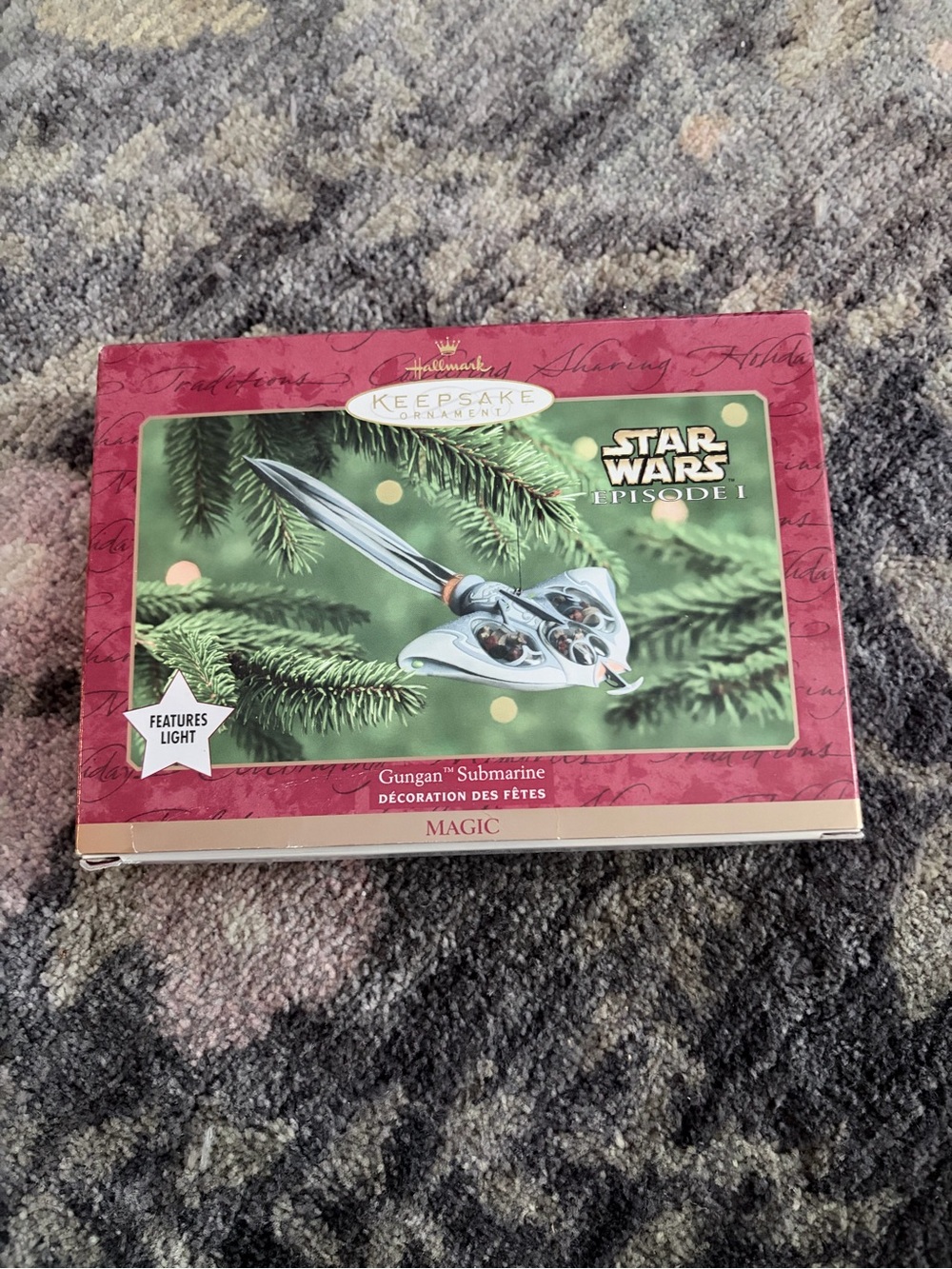 Hallmark Star Wars Gungan Submarine Ornament in Silver and Green Box
